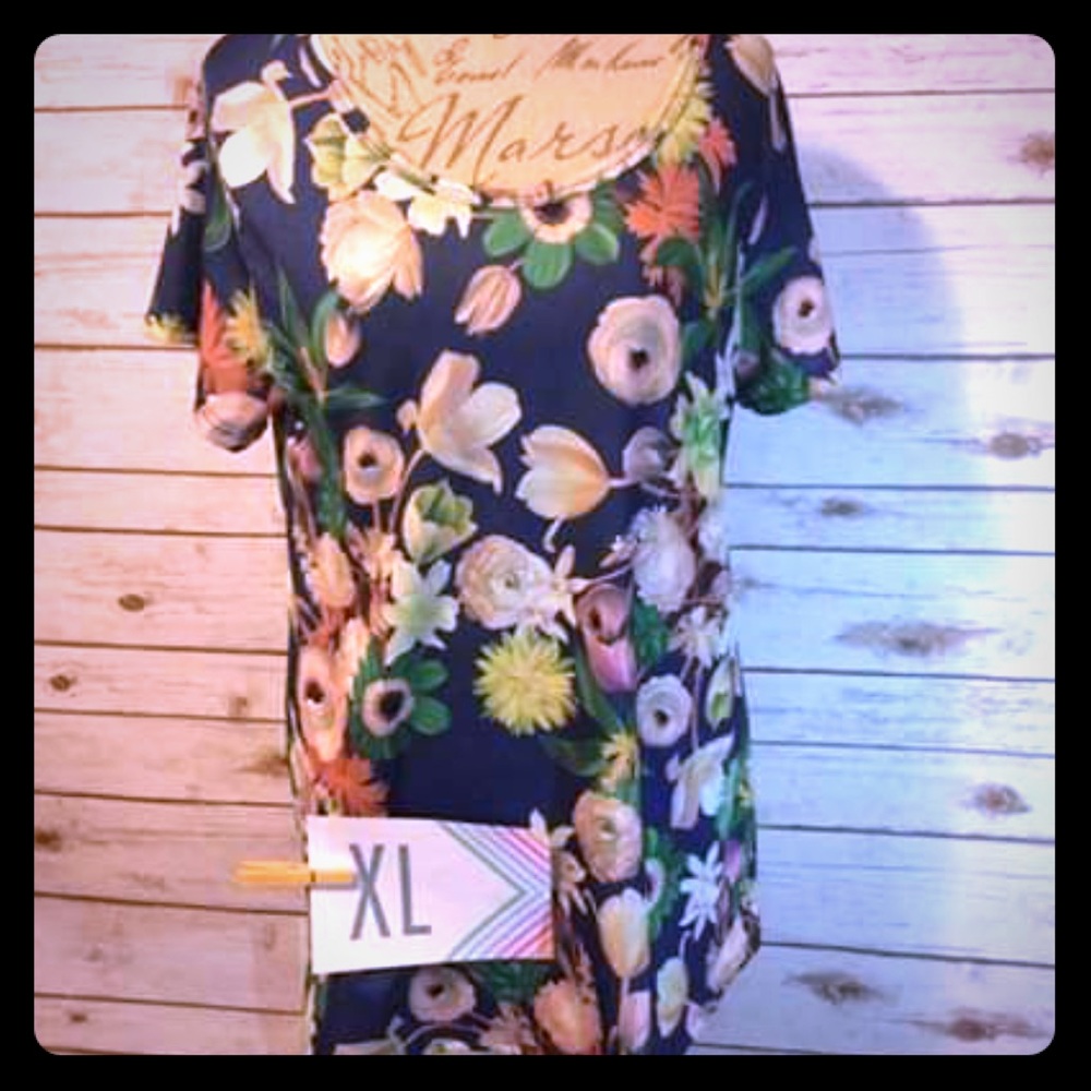 LuLaRoe Classic Tee